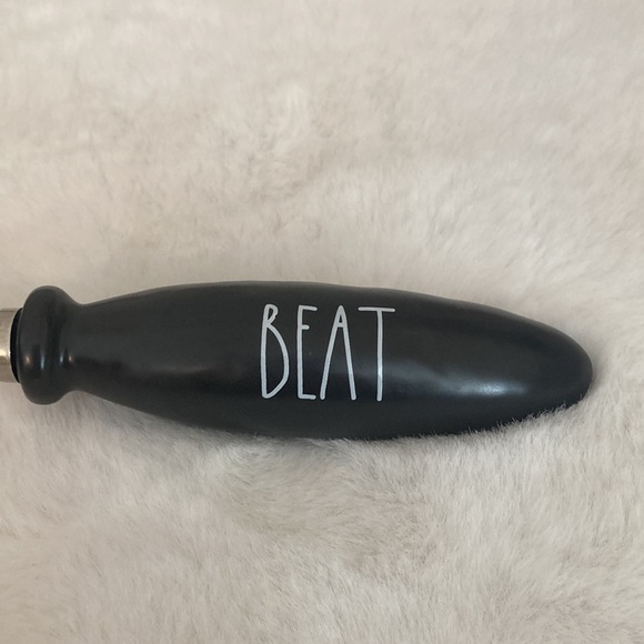 Rae Dunn Beat Whisk - Picture 2 of 3